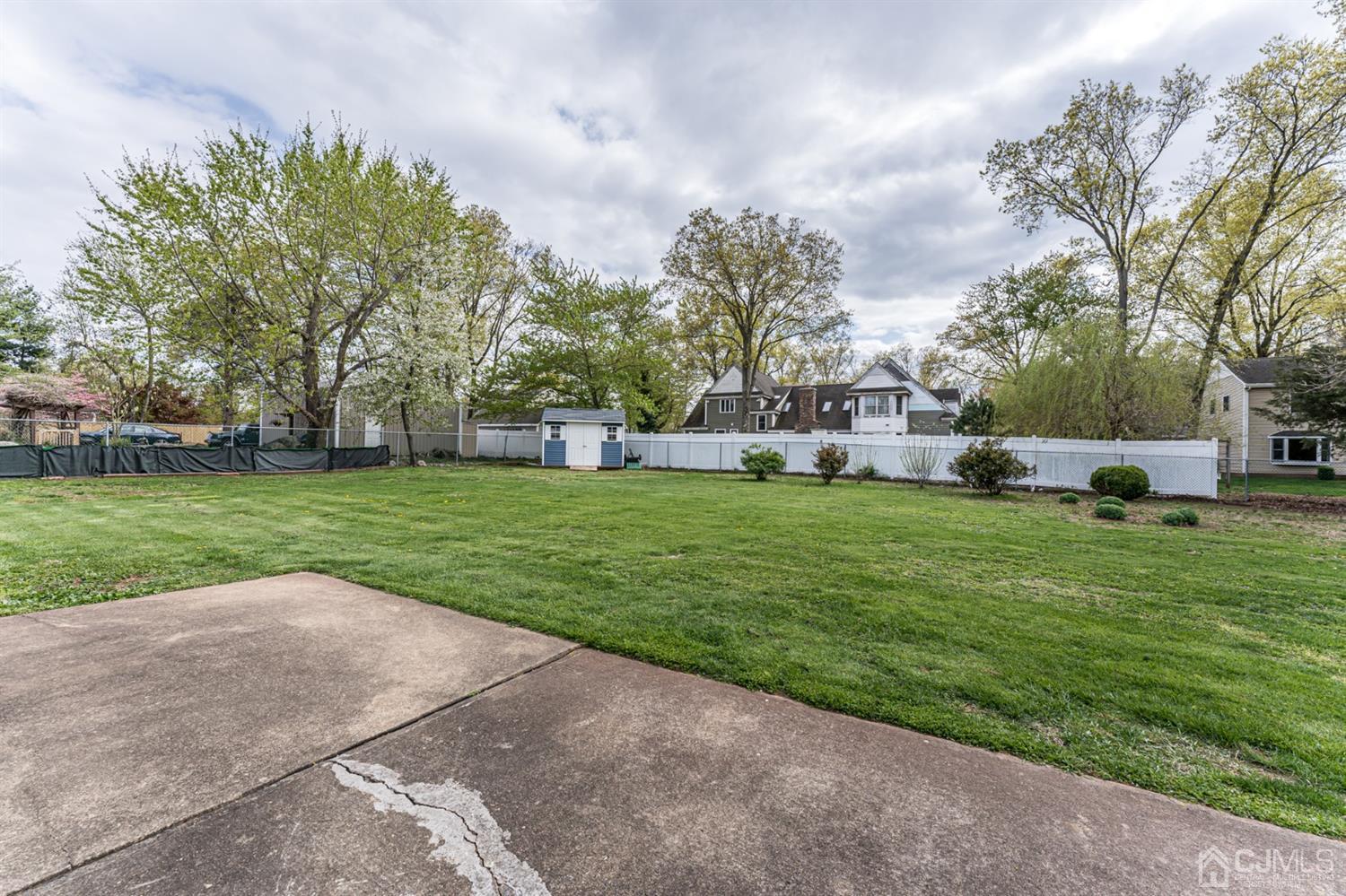 88 Stratton Street South Piscataway, NJ 08854 - Photo 19 of 22 a view of a park with large trees