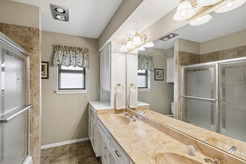 1401 Clover Hill Road Mansfield, TX 76063 - Photo 22 of 25