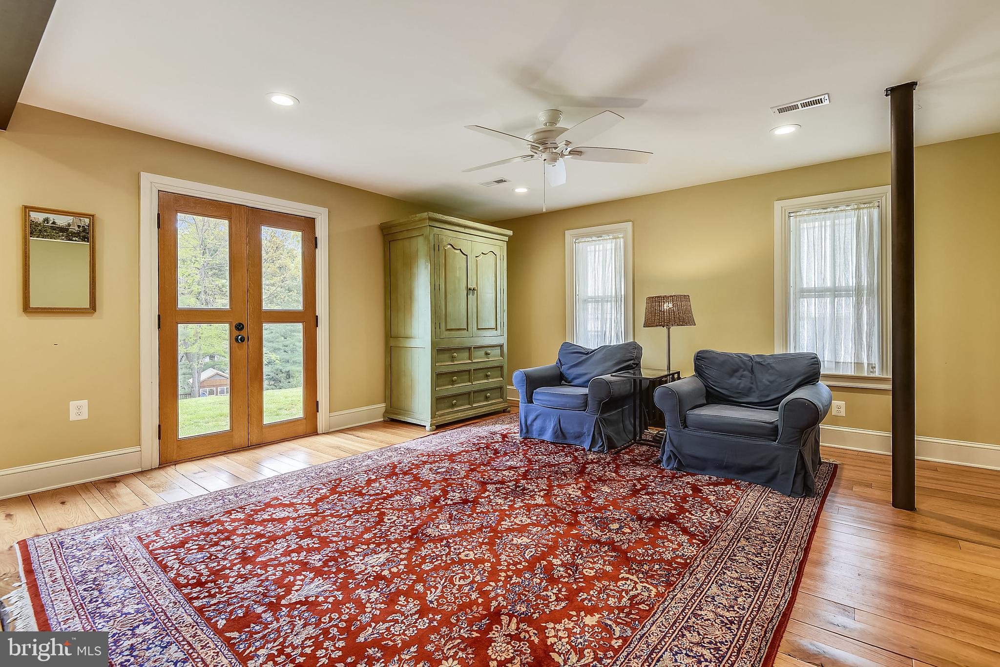 528 Wilson Road Annapolis, MD 21401 - Photo 16 of 90 Great room open to kitchen
