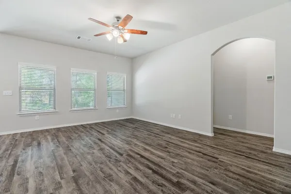 $2,200 | 135 Courageous Side Way, Magnolia, TX 77354