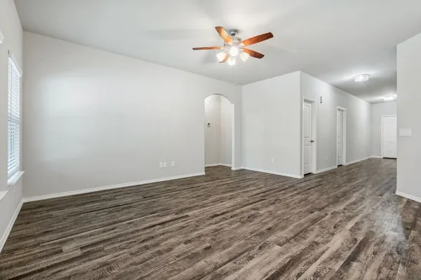 $2,200 | 135 Courageous Side Way, Magnolia, TX 77354