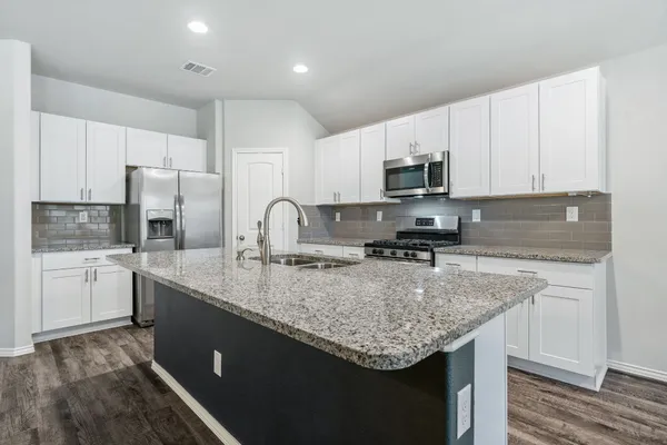 $2,200 | 135 Courageous Side Way, Magnolia, TX 77354
