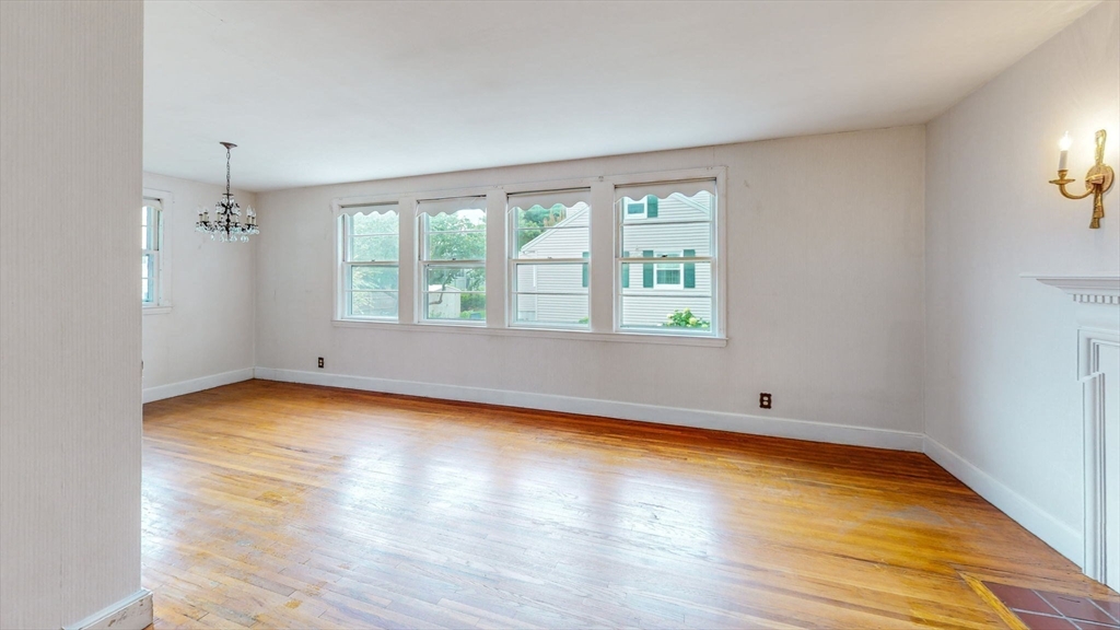 10 Westlund Road Belmont, MA 02478 - Photo 7 of 25 Gallery Image 7