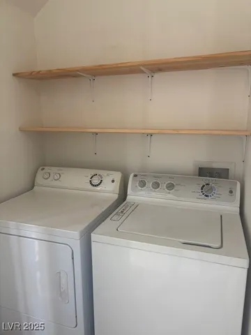 $1,895 | 8035 Aztec Basin Avenue, Las Vegas, NV 89131