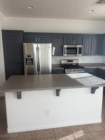 $1,895 | 8035 Aztec Basin Avenue, Las Vegas, NV 89131