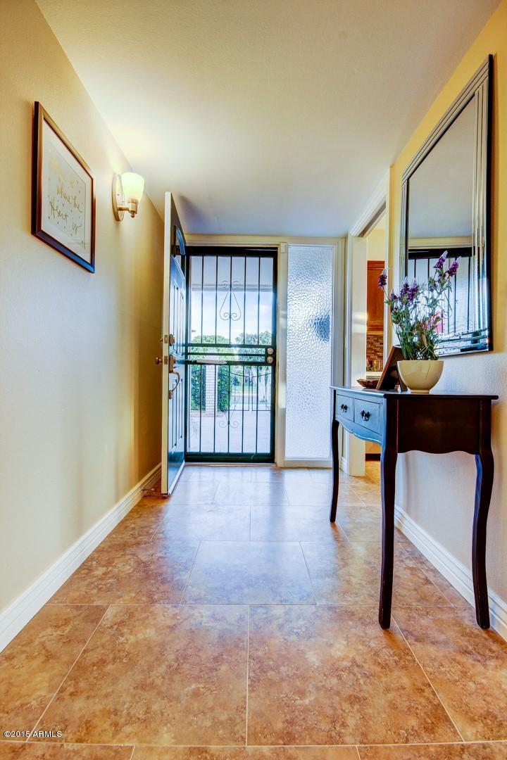 10226 West Mountain View Road Sun City, AZ 85351 - Photo 11 of 58 Foyer