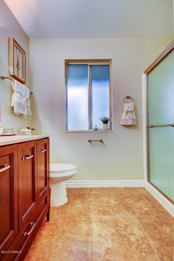 10226 West Mountain View Road Sun City, AZ 85351 - Photo 37 of 58 Master Bath