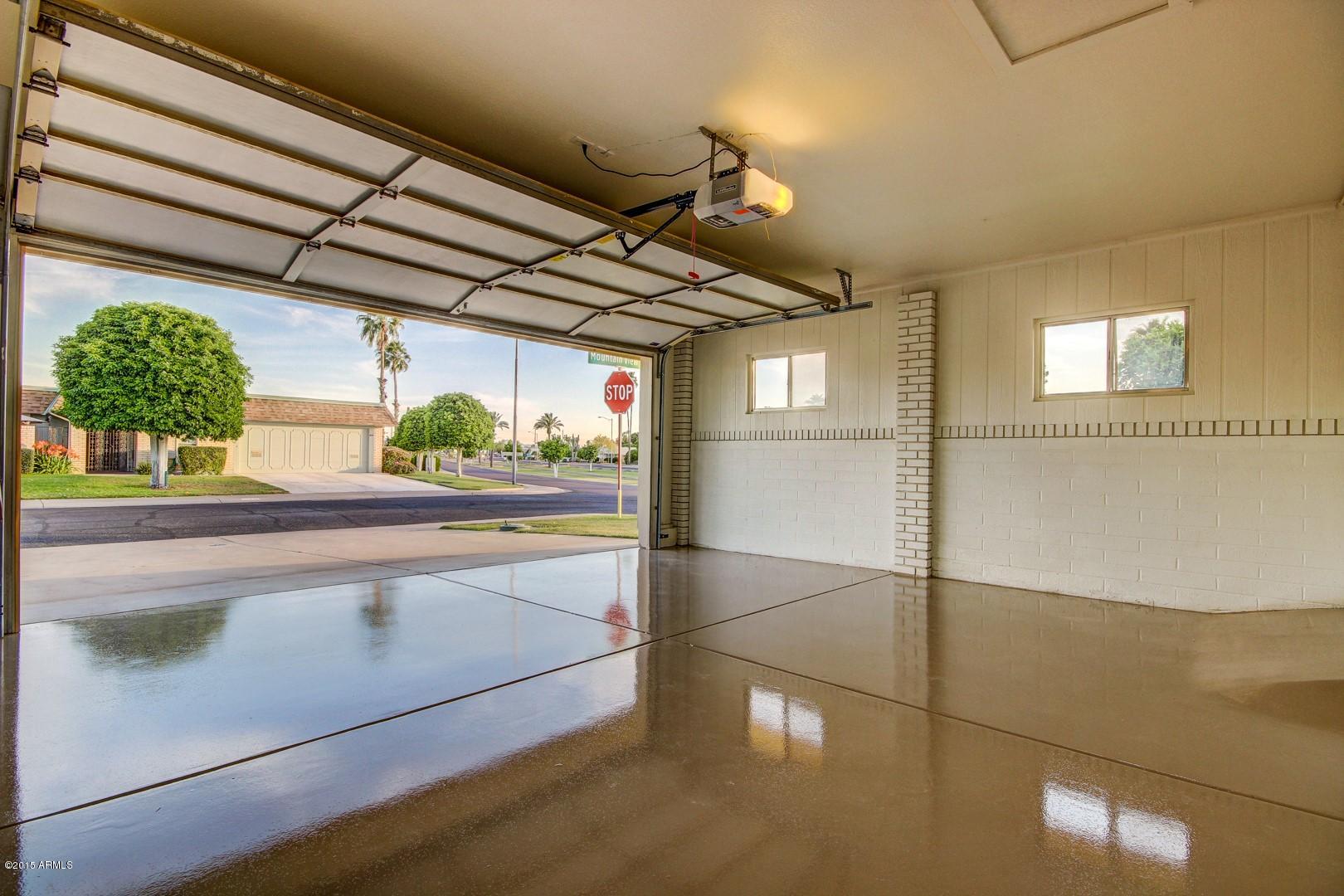 10226 West Mountain View Road Sun City, AZ 85351 - Photo 40 of 58 Garage