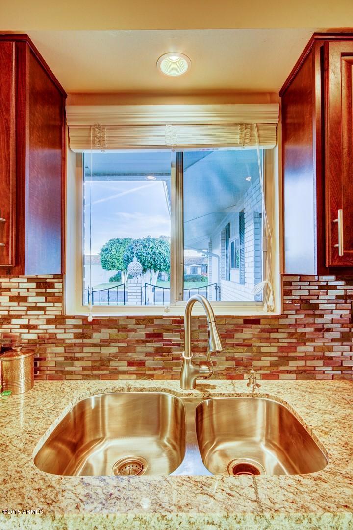 10226 West Mountain View Road Sun City, AZ 85351 - Photo 4 of 58 Kitchen