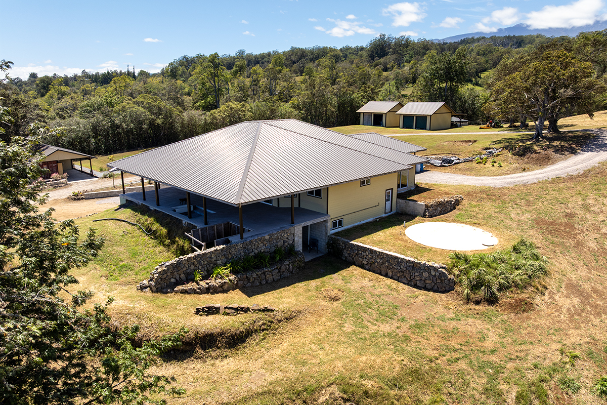 44-2221 Paauilo Mauka Road Paauilo, HI 96776 - Photo 24 of 30 a view of a swimming pool with a patio