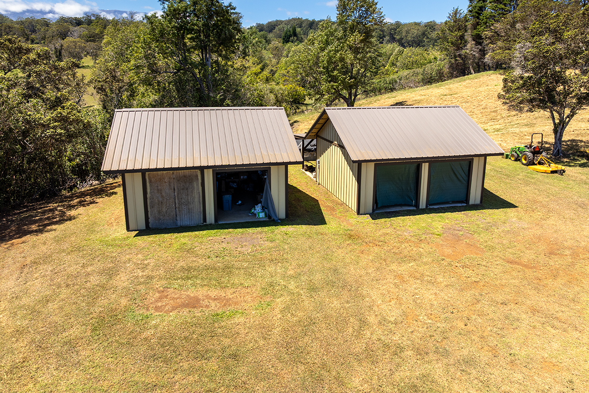 44-2221 Paauilo Mauka Road Paauilo, HI 96776 - Photo 27 of 30 a view of a house with a outdoor space