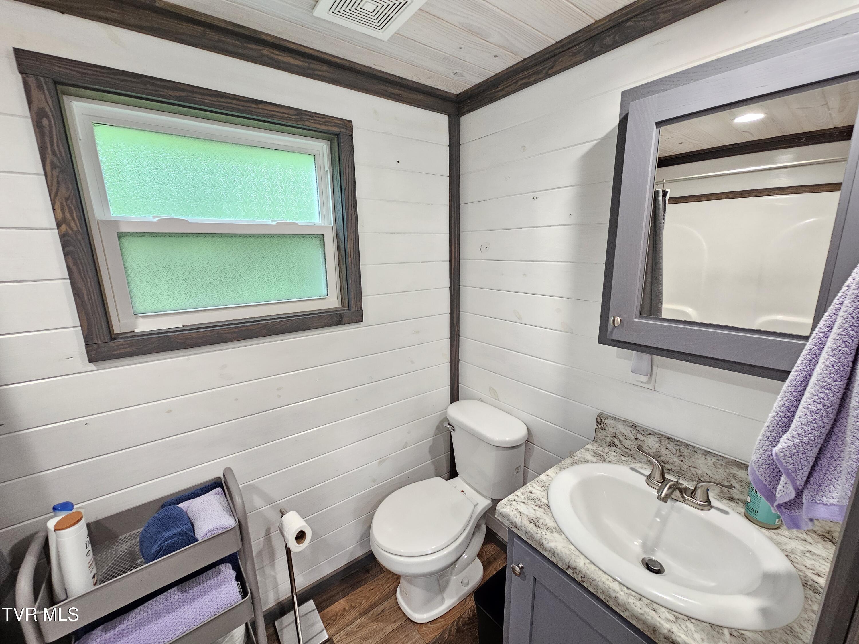 253 Mine Ridge Road Mountain City, TN 37683 - Photo 20 of 35 20260828_122428