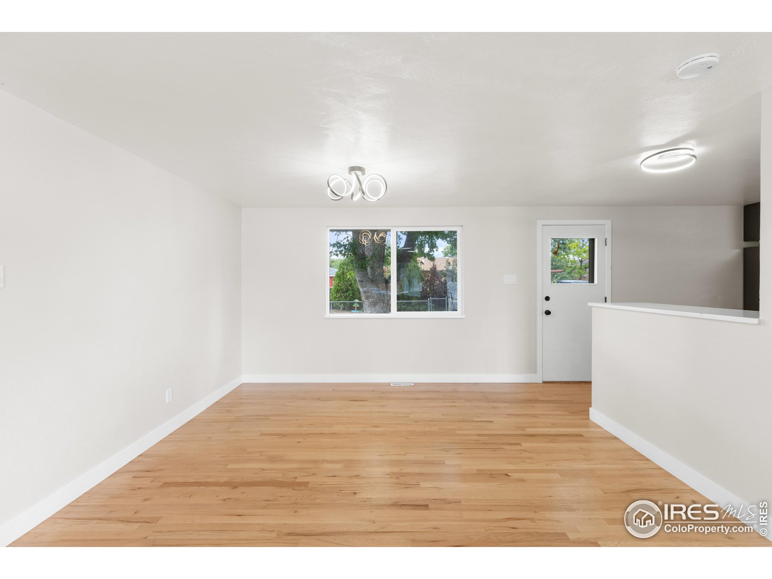 1245 Sumner Street Longmont, CO 80501 - Photo 11 of 25