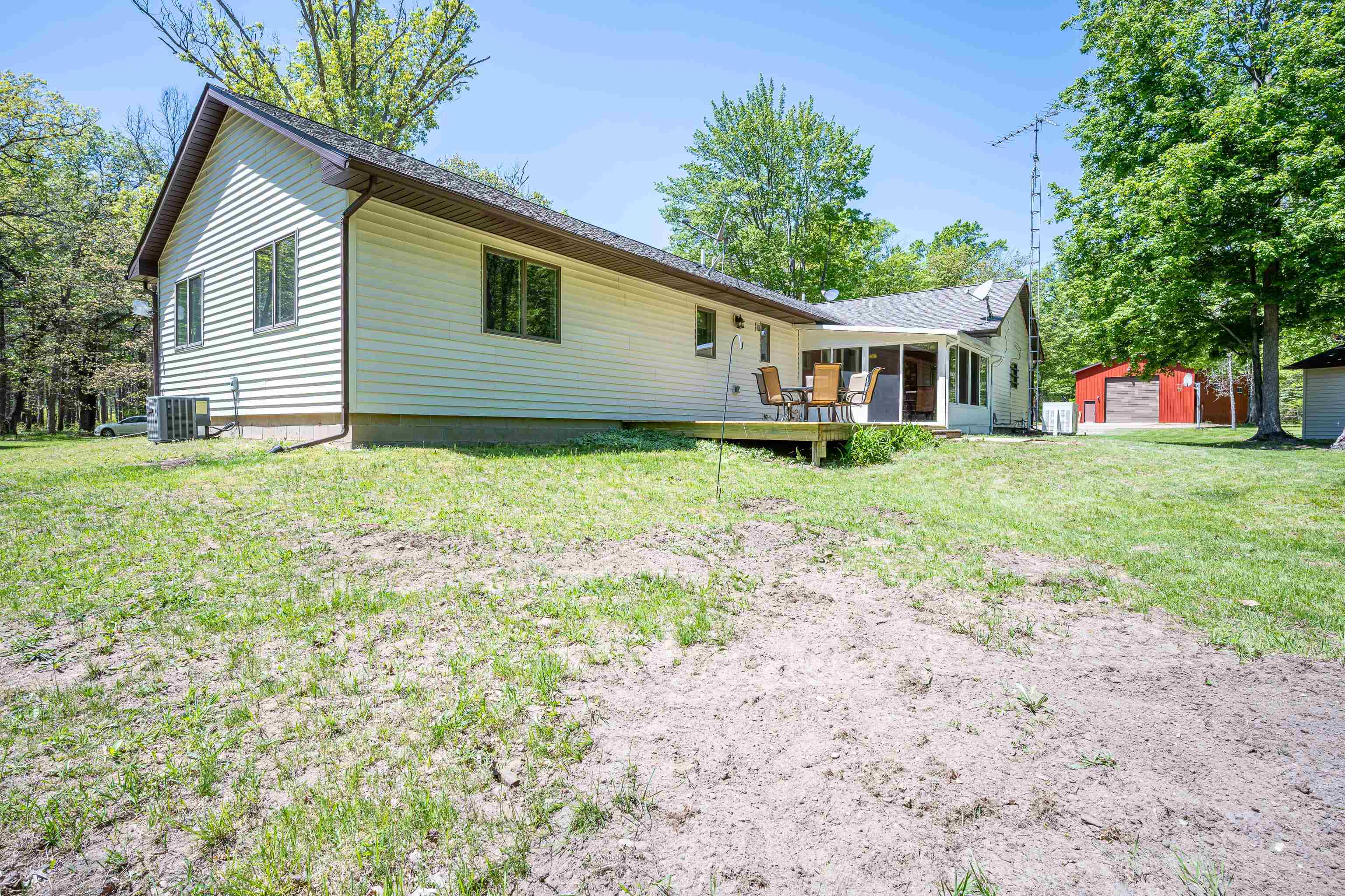 240 Hilts Road Gladwin, MI 48624 - Photo 42 of 97