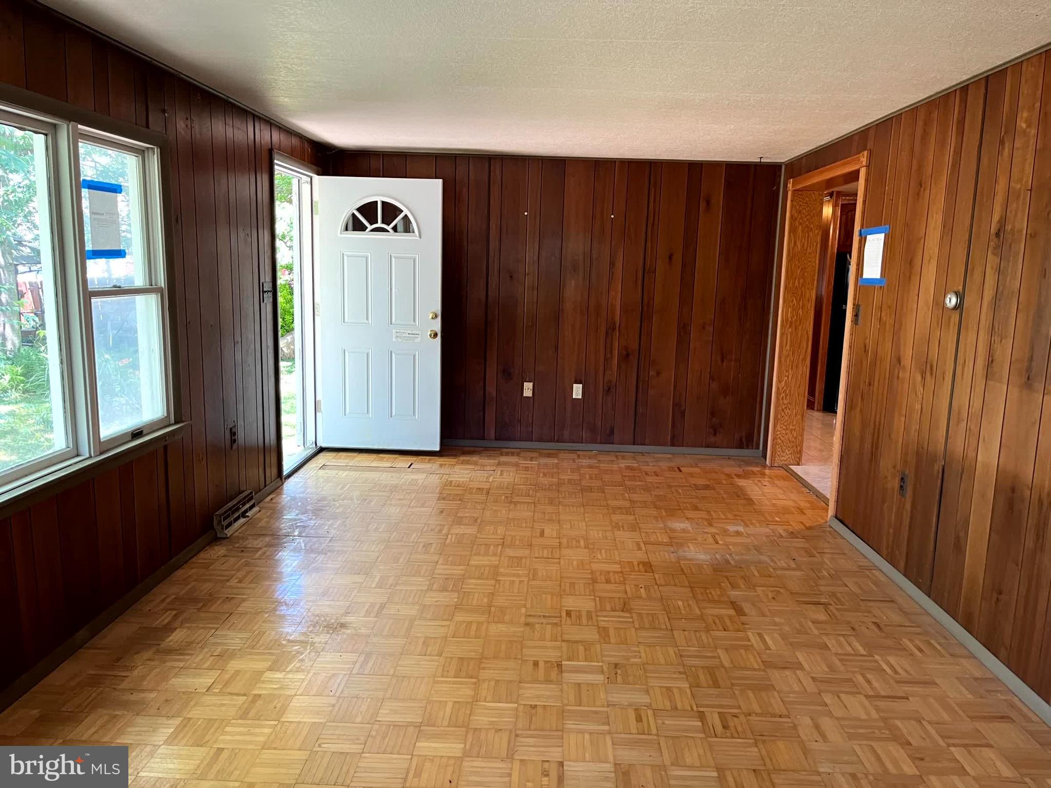 414 Venton Road Edgewater, MD 21037 - Photo 4 of 45