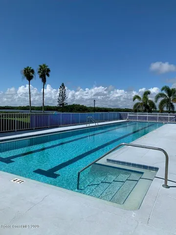 a view of a tennis court