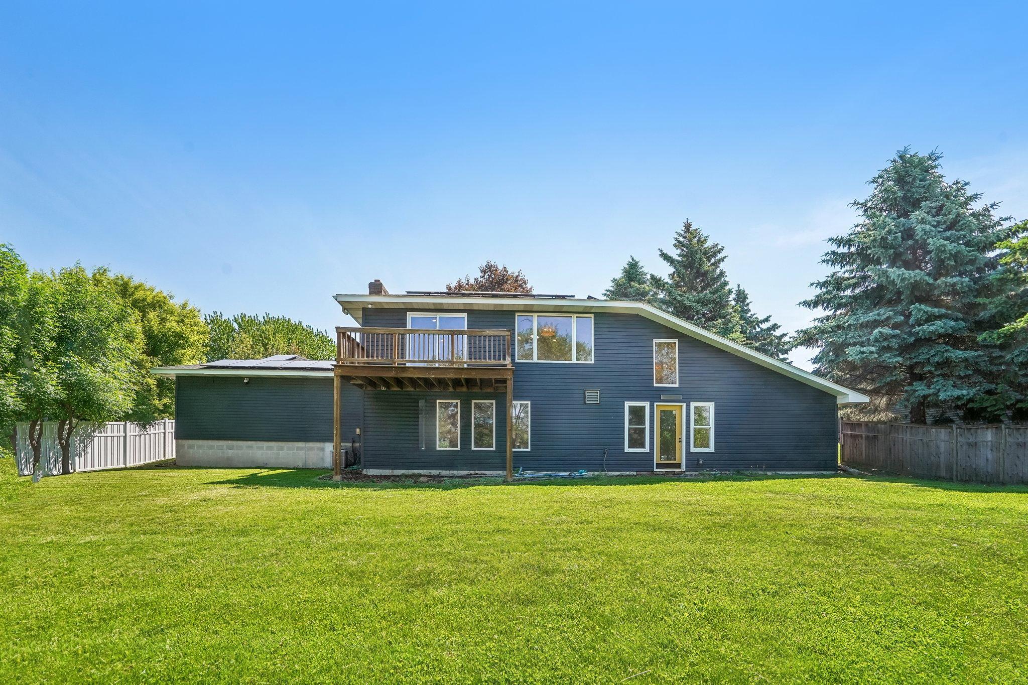 425 Crestview Drive South Maplewood, MN 55119 - Photo 64 of 82