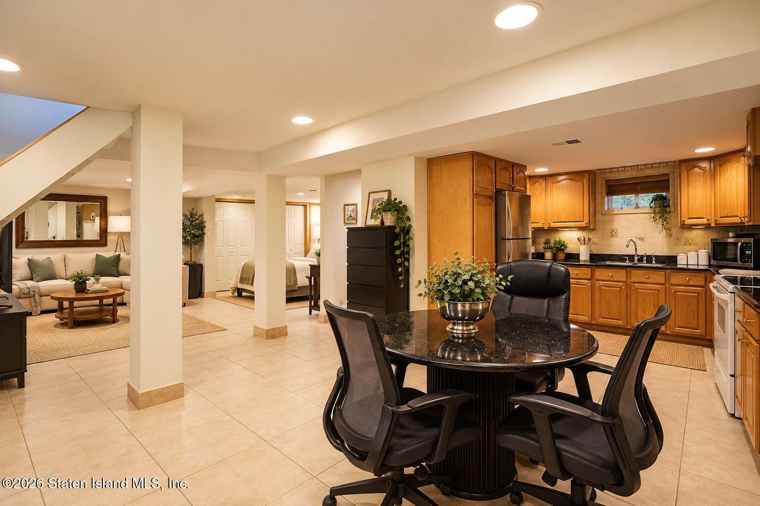 107 Midland Road Staten Island, NY 10308 - Photo 32 of 43 32-web-or-mls-D6C112C2-A449-4C02-80EF-E7