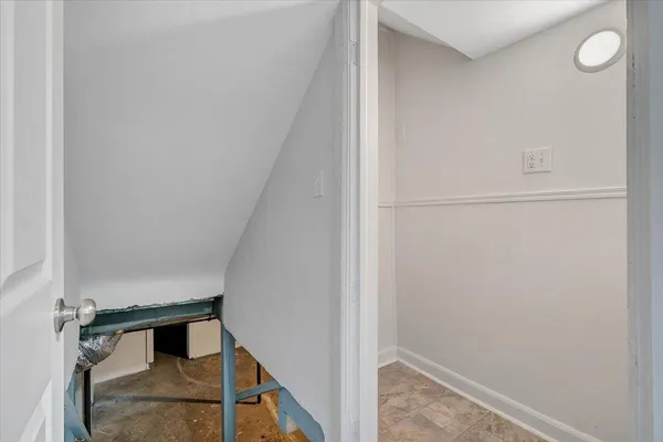 $249,950 | 204 Beech Street Northwest, Roanoke, VA 24017