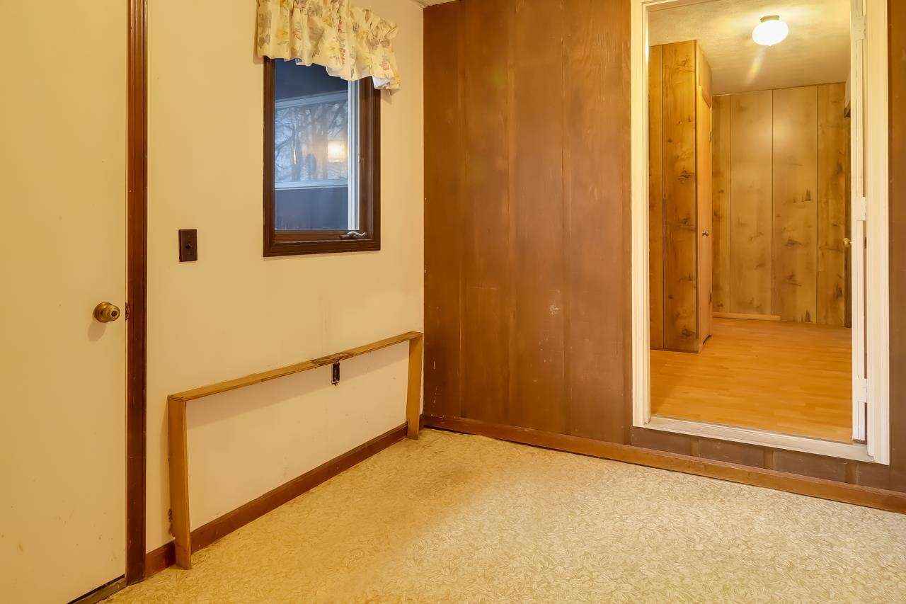 9737 East Otto Road Suttons Bay, MI 49682 - Photo 31 of 48 1910757-30.JPG