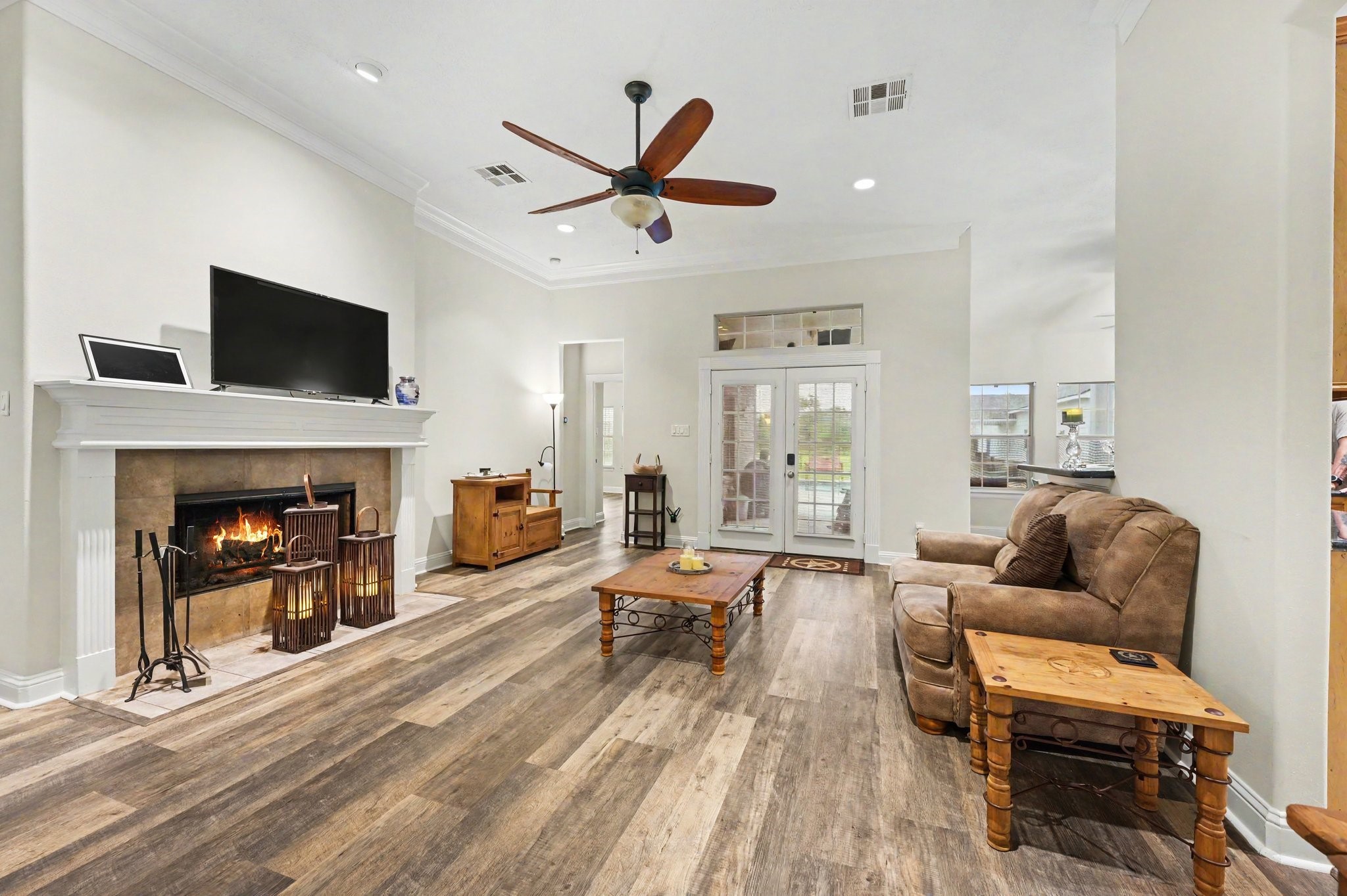 7730 Pebble Hill Lane Rosharon, TX 77583 - Photo 8 of 43