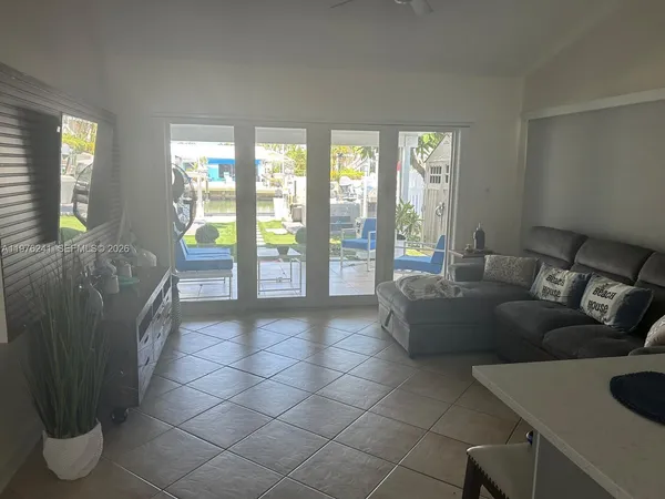 $969,900 | 160 10th Street, Marathon, FL 33051
