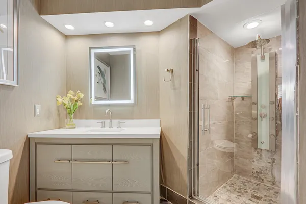 $6,500 | 204 Sea Oats Drive, Unit F, Juno Beach, FL 33408