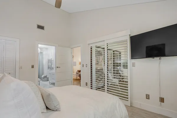 $6,500 | 204 Sea Oats Drive, Unit F, Juno Beach, FL 33408