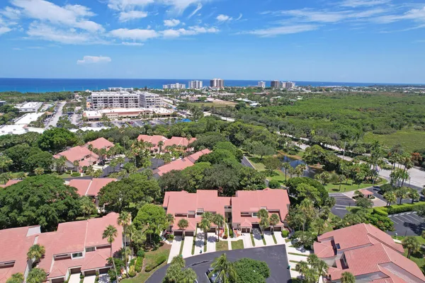 $6,500 | 204 Sea Oats Drive, Unit F, Juno Beach, FL 33408