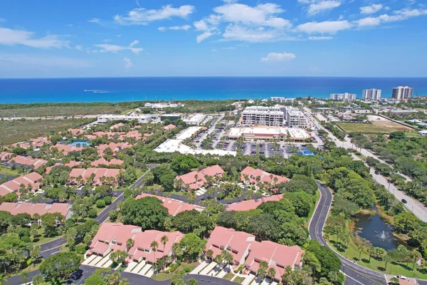 $6,500 | 204 Sea Oats Drive, Unit F, Juno Beach, FL 33408