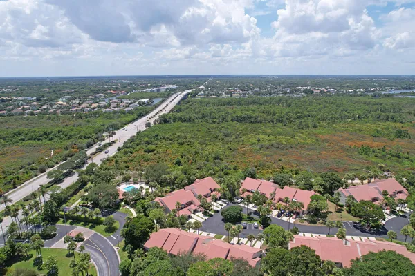 $6,500 | 204 Sea Oats Drive, Unit F, Juno Beach, FL 33408