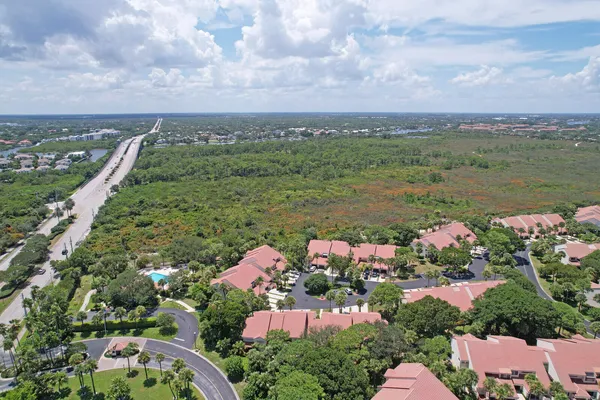 $6,500 | 204 Sea Oats Drive, Unit F, Juno Beach, FL 33408