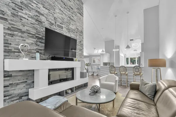 $6,500 | 204 Sea Oats Drive, Unit F, Juno Beach, FL 33408