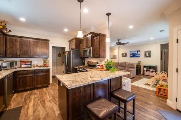 $499,900 | 3753 Craftsman Avenue, Shasta Lake, CA 96019