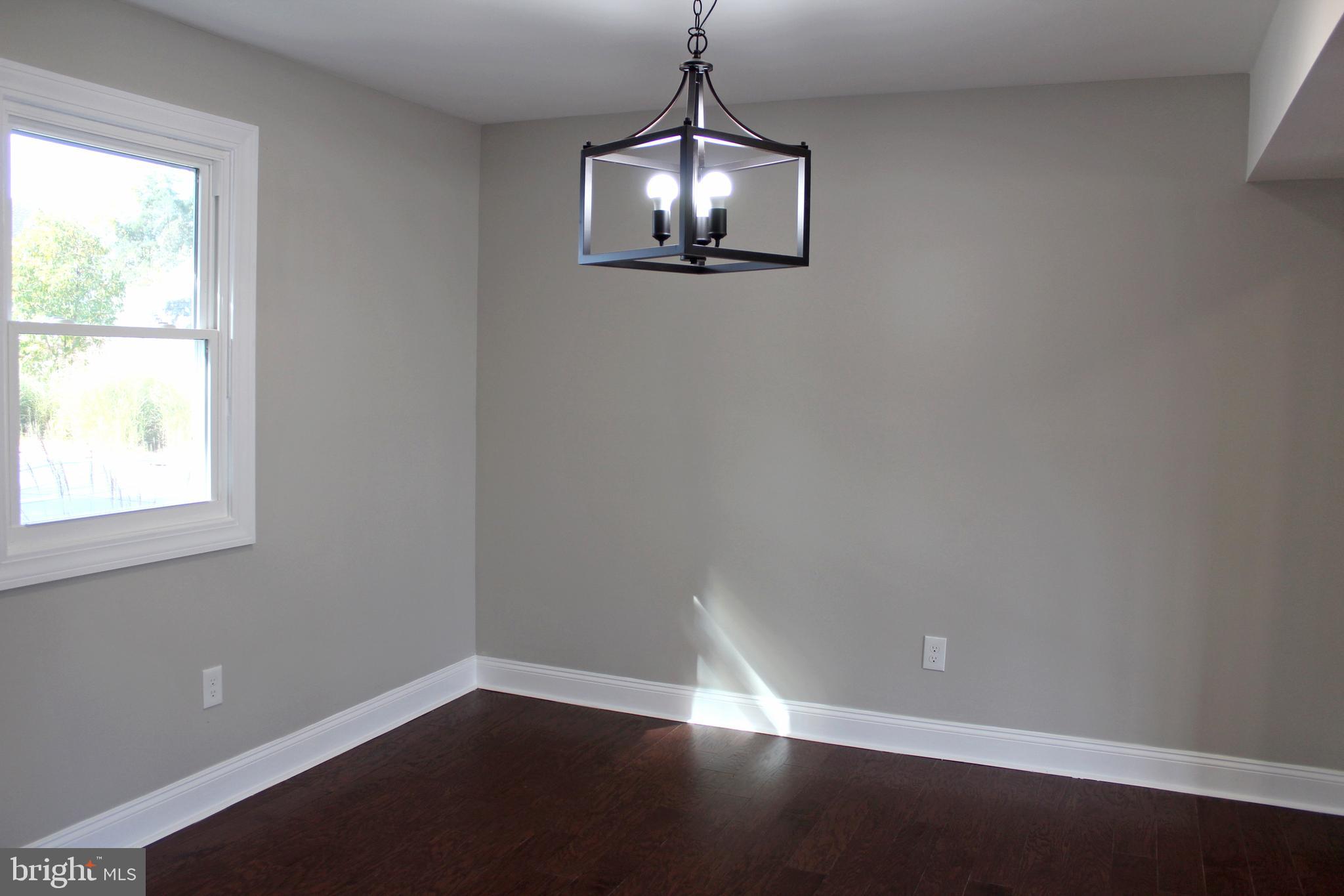 22 Manchester Road Sewell, NJ 08080 - Photo 9 of 25