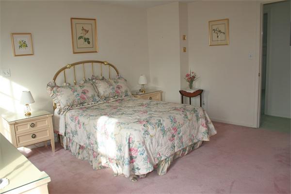 617 Washington Street, Unit 101 Wellesley, MA 02482 - Photo 14 of 21 Gallery Image 14
