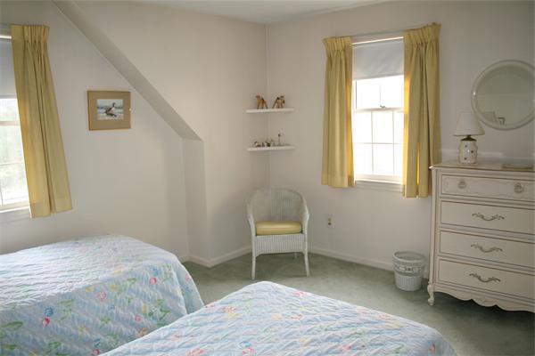 617 Washington Street, Unit 101 Wellesley, MA 02482 - Photo 16 of 21 Gallery Image 16