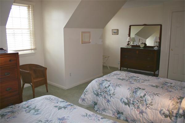 617 Washington Street, Unit 101 Wellesley, MA 02482 - Photo 17 of 21 Gallery Image 17