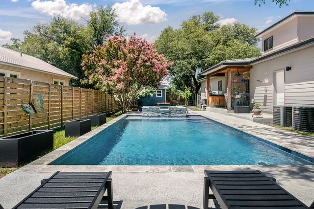 $1,400,000 | 209 North Elk Street, Fredericksburg, TX 78624