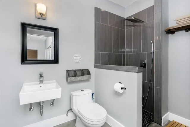 $1,400,000 | 209 North Elk Street, Fredericksburg, TX 78624