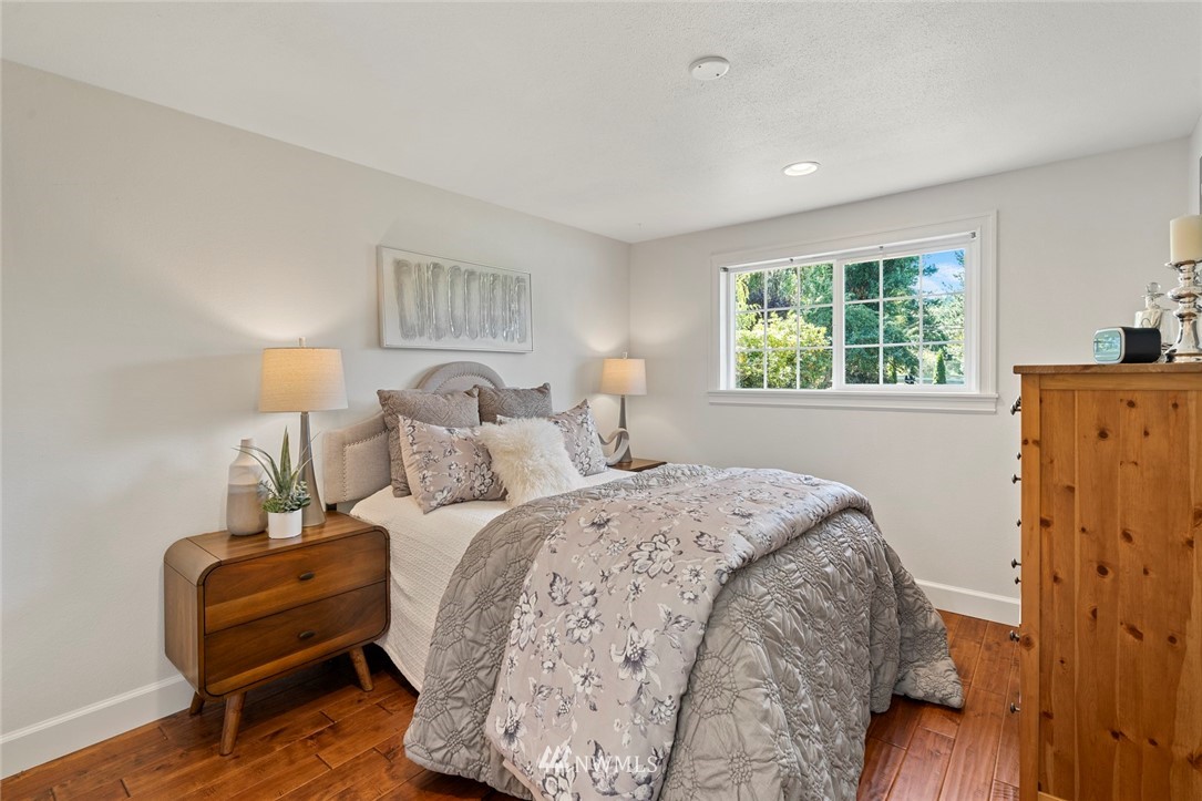 4916 Lake Alice Road Southeast Fall City, WA 98024 - Photo 16 of 34 Gallery Image 16