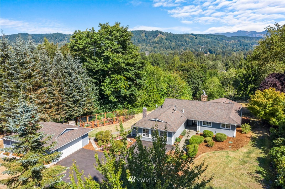 4916 Lake Alice Road Southeast Fall City, WA 98024 - Photo 22 of 34 Gallery Image 22