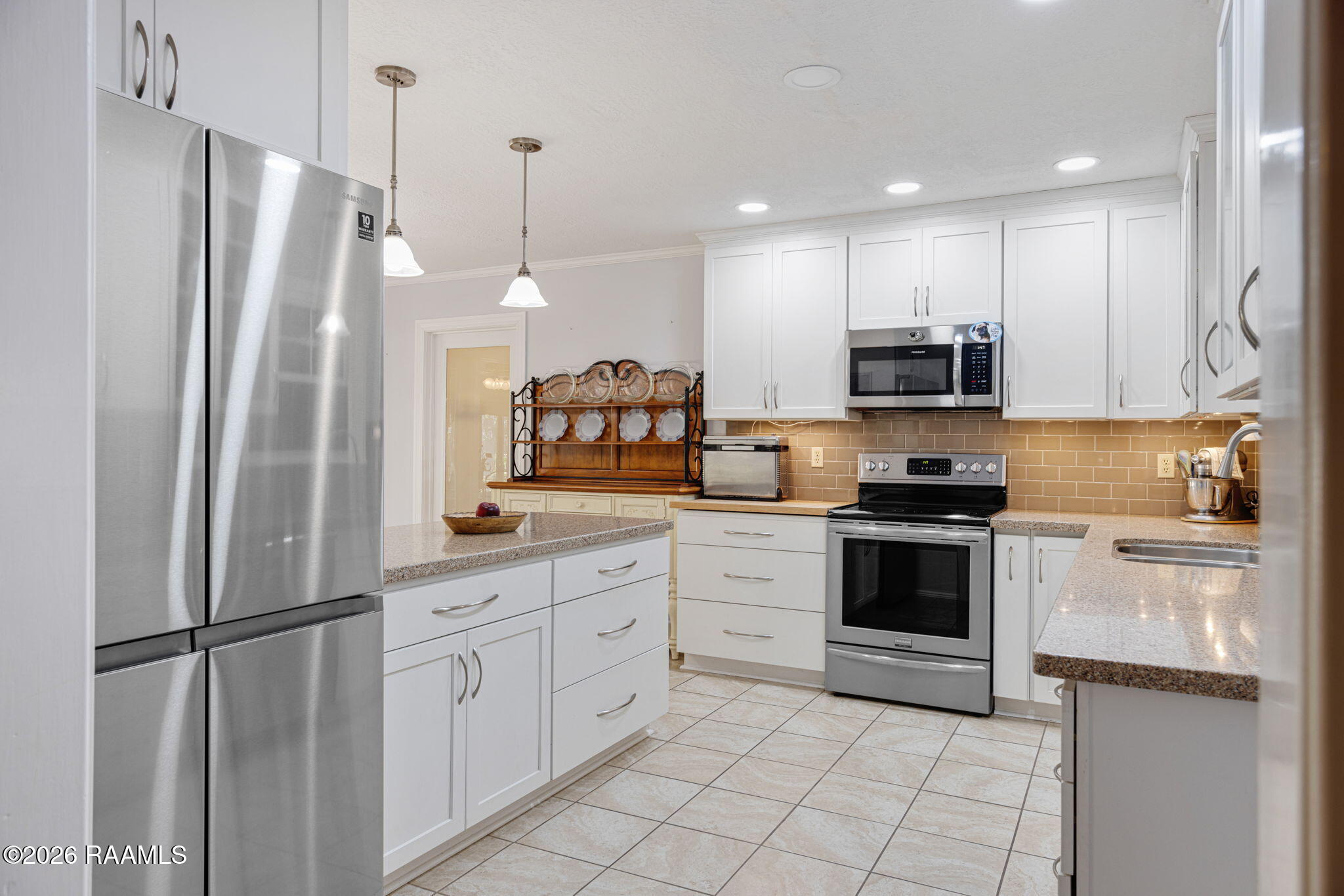 100 Avery Drive Youngsville, LA 70592 - Photo 11 of 31 10-web-or-mls-100 Avery Dr-10