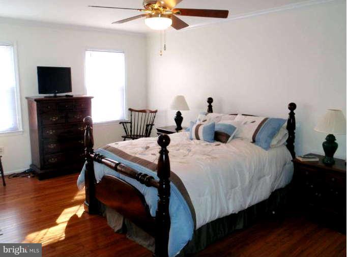 7606 Modisto Lane Springfield, VA 22153 - Photo 14 of 23 Bedroom (Master)