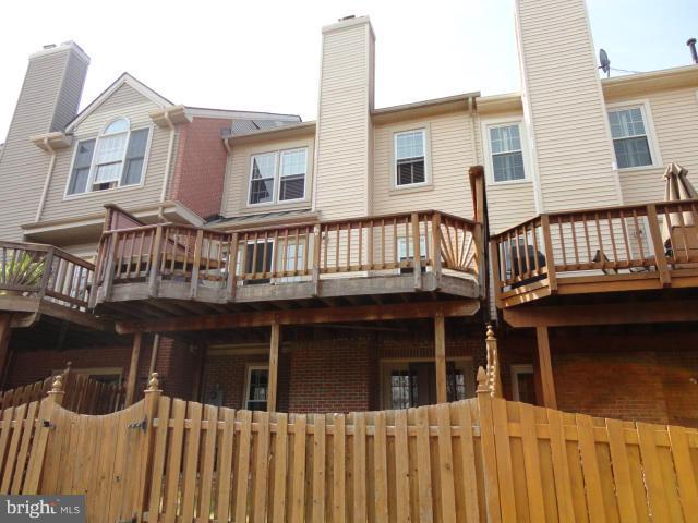 3833 Inverness Road Fairfax, VA 22033 - Photo 26 of 30 Exterior (Rear)