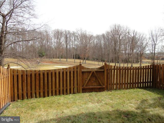 3833 Inverness Road Fairfax, VA 22033 - Photo 27 of 30 Exterior (Rear)