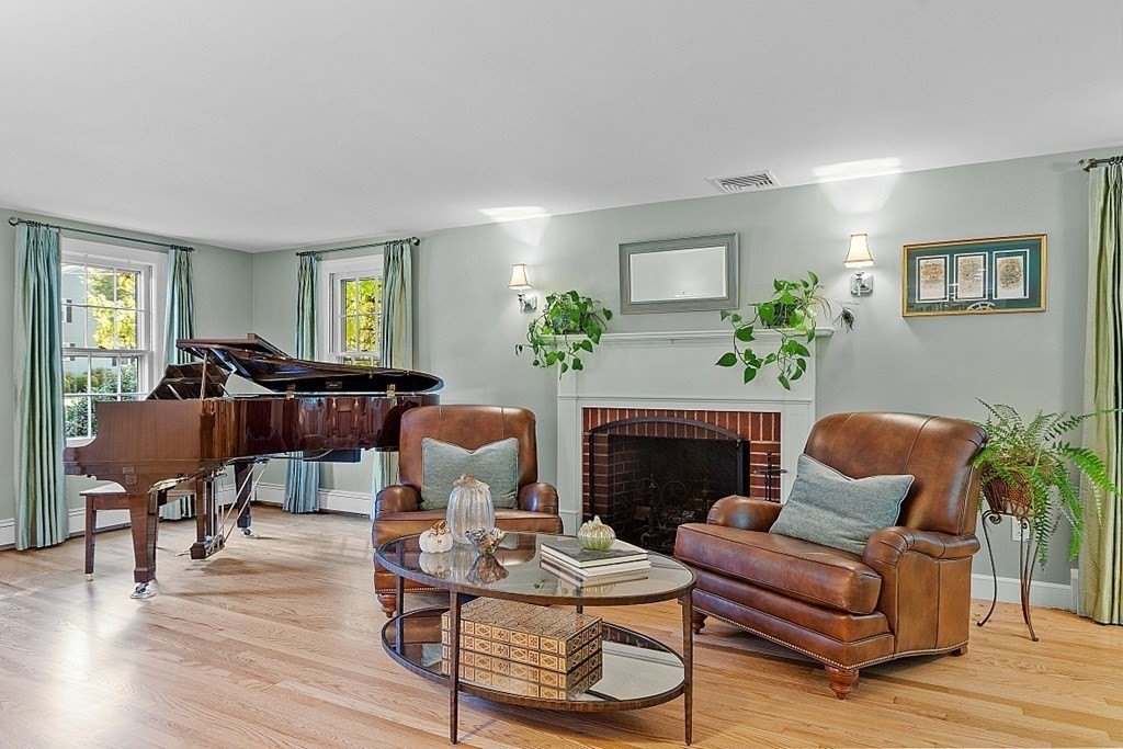 24 Joseph Reed Lane Acton, MA 01720 - Photo 5 of 38 Gallery Image 5