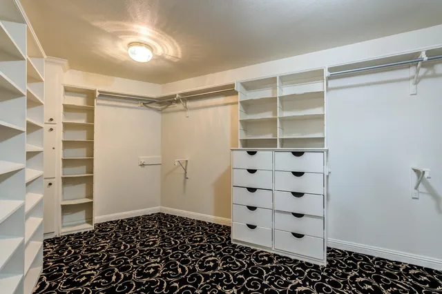 a view of entryway with a front door