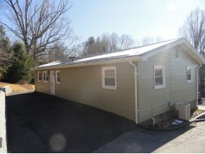 465 Shawnee Road Bristol, VA 24201 - Photo 3 of 11 Photo 3