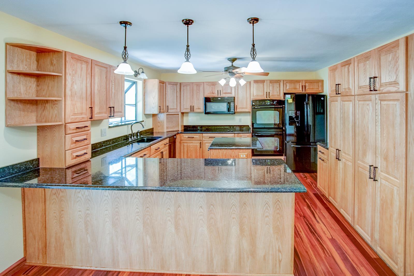 923 Reiss Road O'Fallon, IL 62269 - Photo 17 of 54 Gallery Image 17